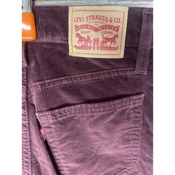 Levis 724 Womens Jeans Burgundy 26 x 32 High Rise Straight Corduroy Pants - Picture 8 of 9